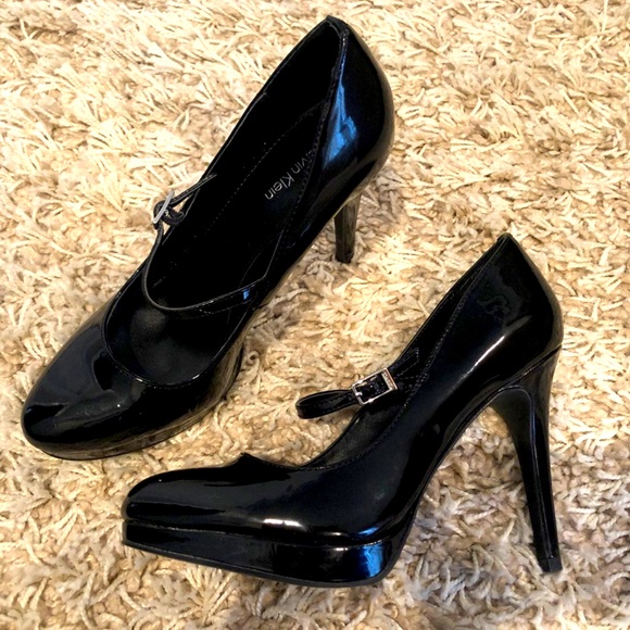 CC PUMP BLACK CALFSKIN